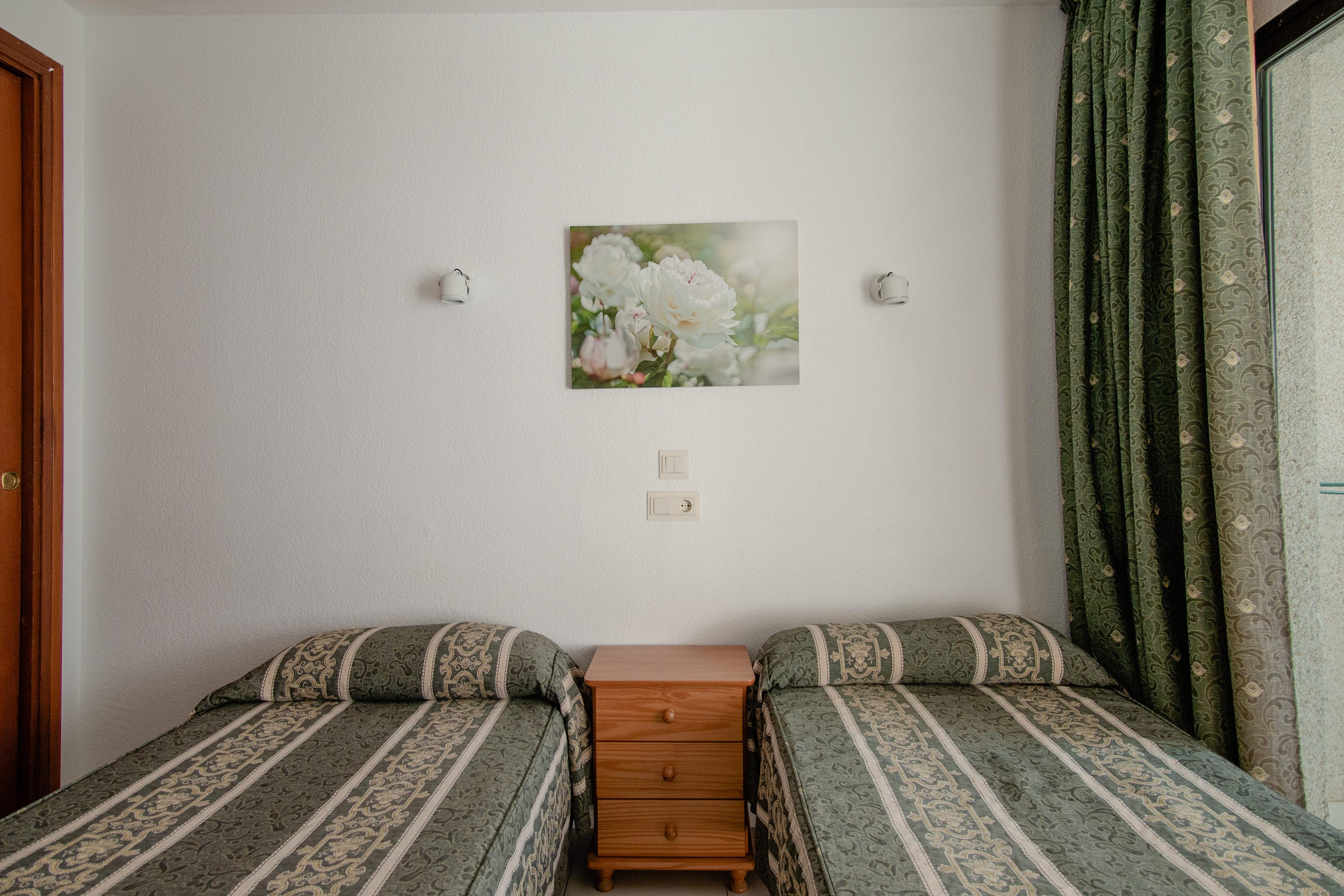 Luxmar Apartaments Бенидорм Екстериор снимка