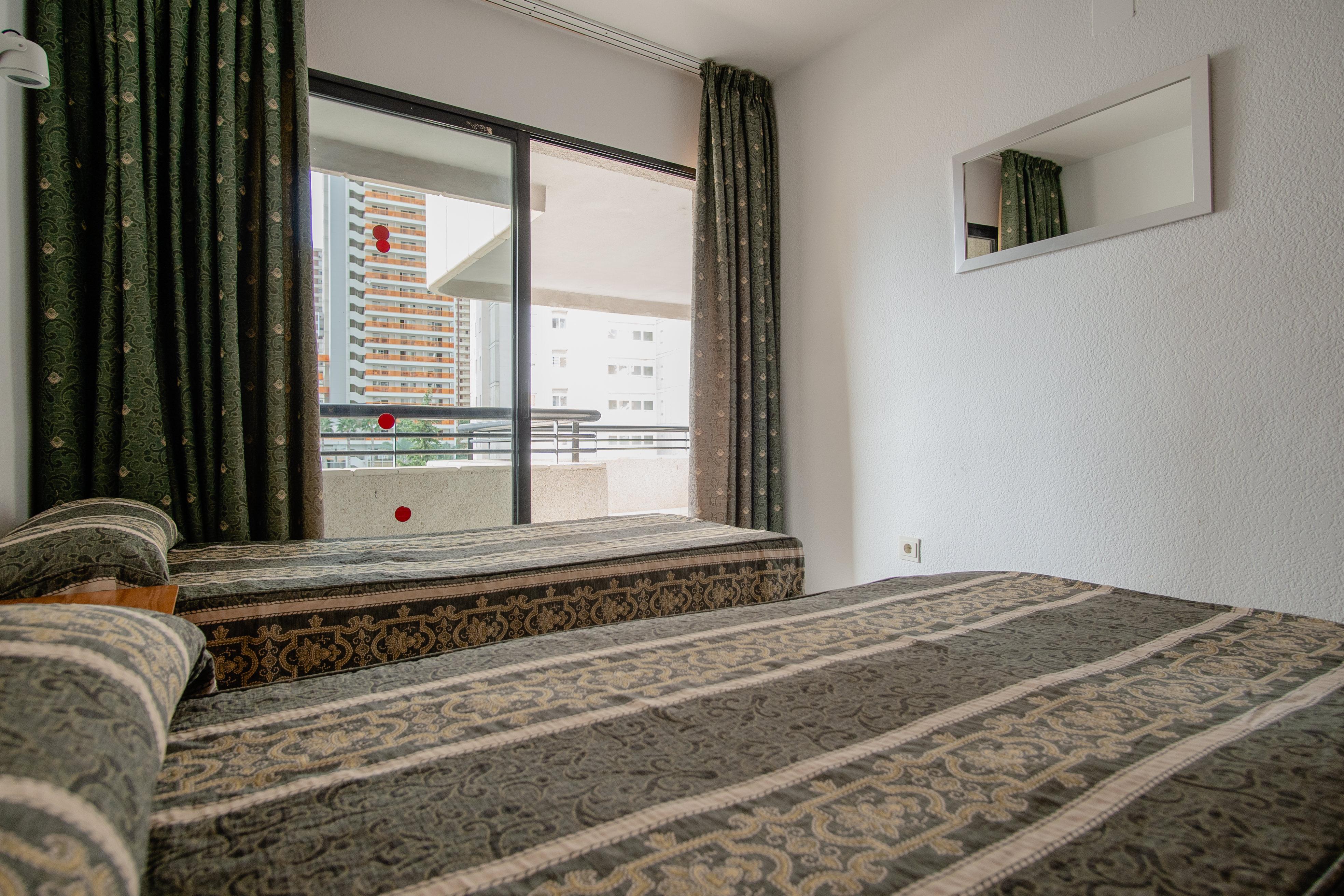 Luxmar Apartaments Бенидорм Екстериор снимка