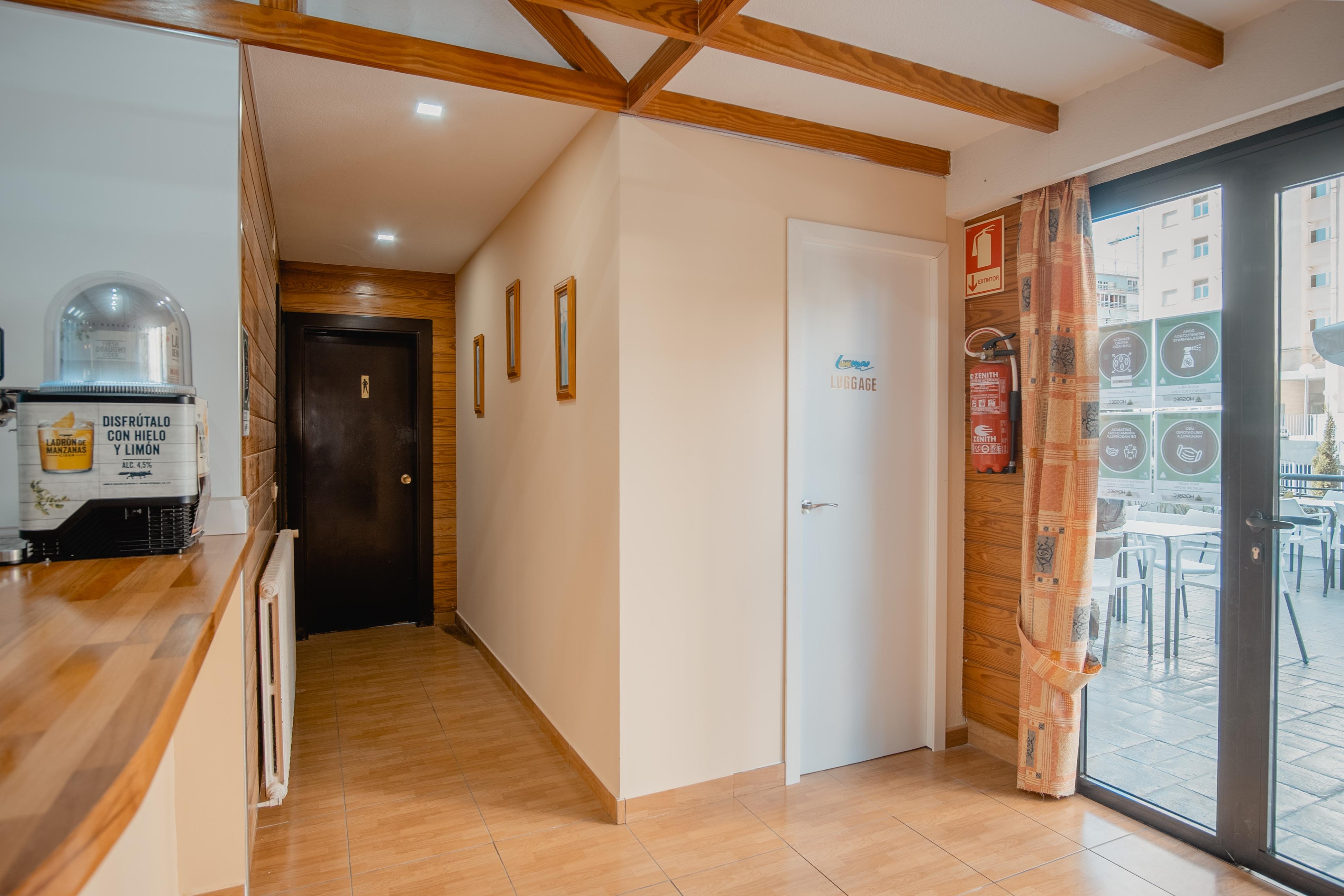 Luxmar Apartaments Бенидорм Екстериор снимка