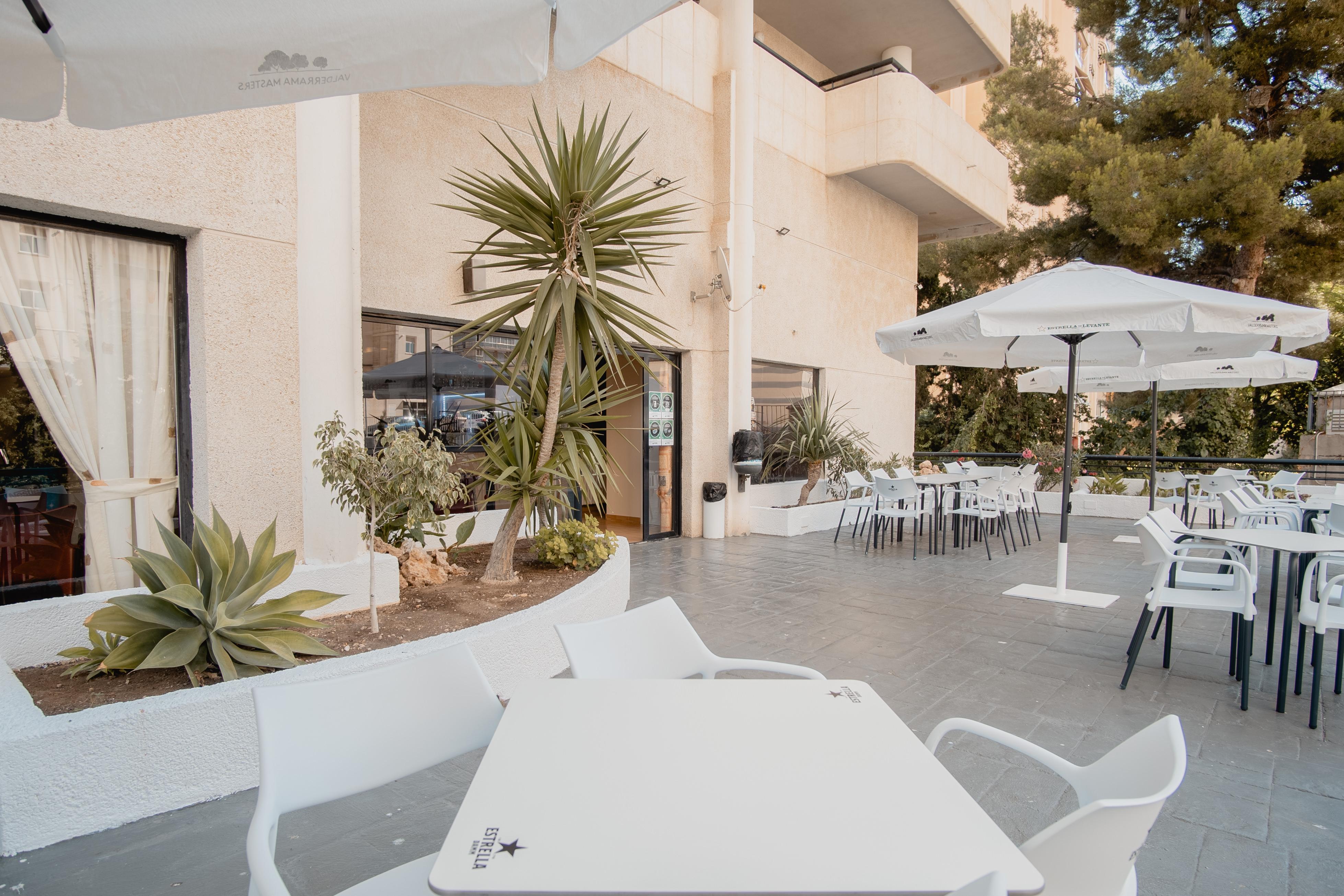 Luxmar Apartaments Бенидорм Екстериор снимка