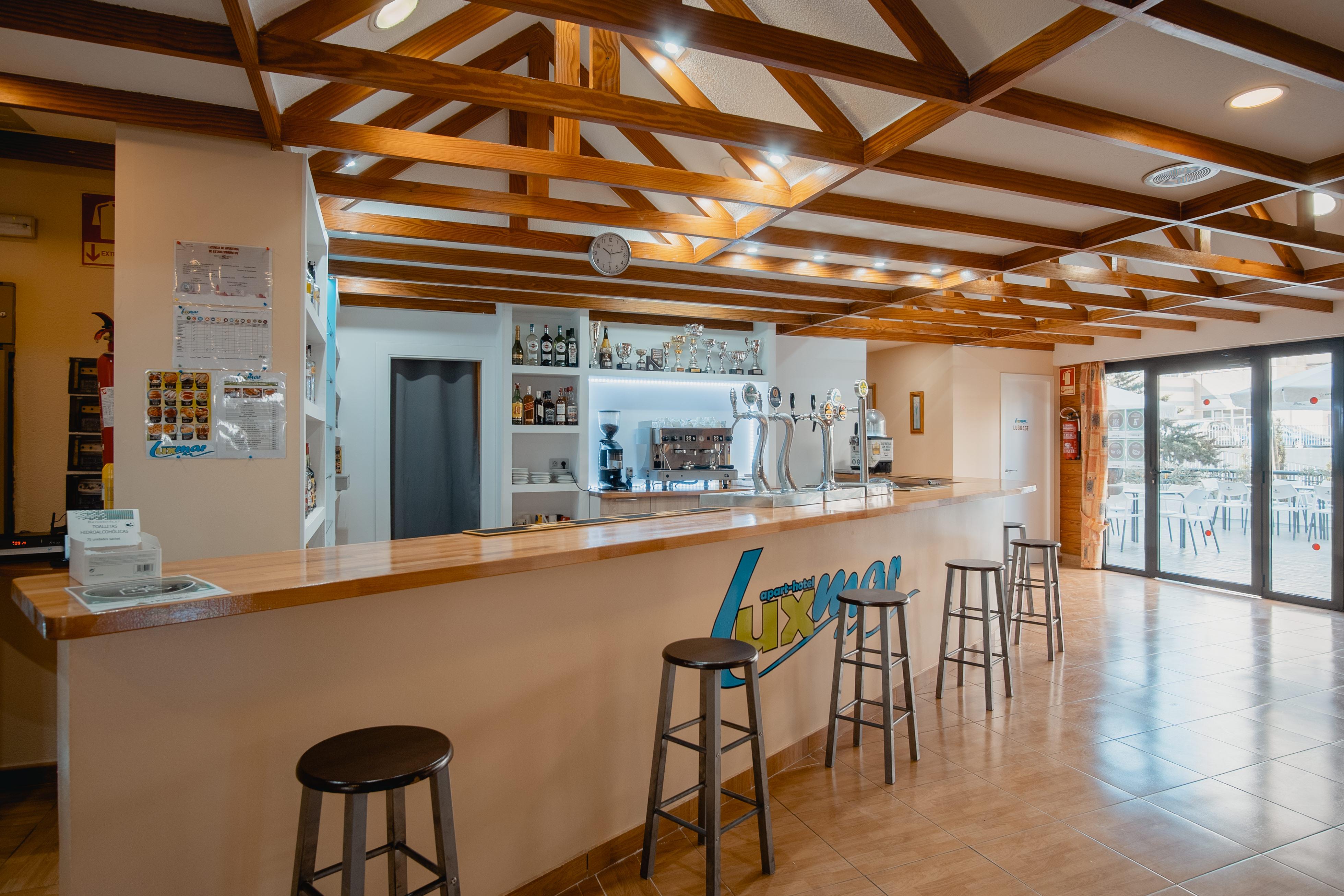 Luxmar Apartaments Бенидорм Екстериор снимка