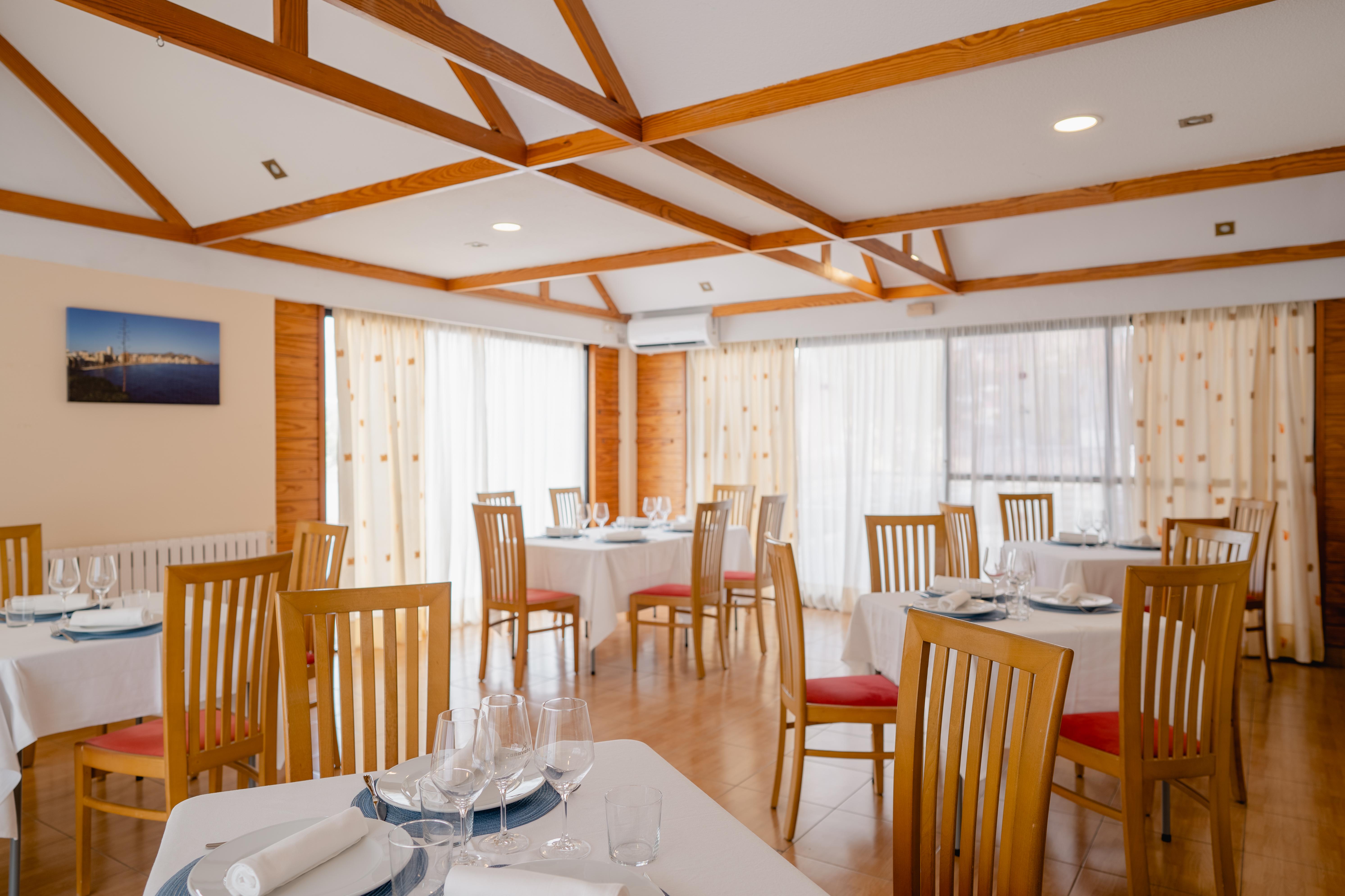 Luxmar Apartaments Бенидорм Екстериор снимка