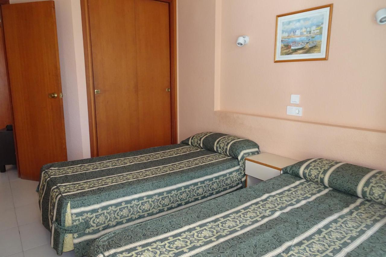 Luxmar Apartaments Бенидорм Екстериор снимка