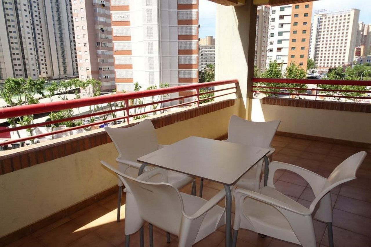 Luxmar Apartaments Бенидорм Екстериор снимка