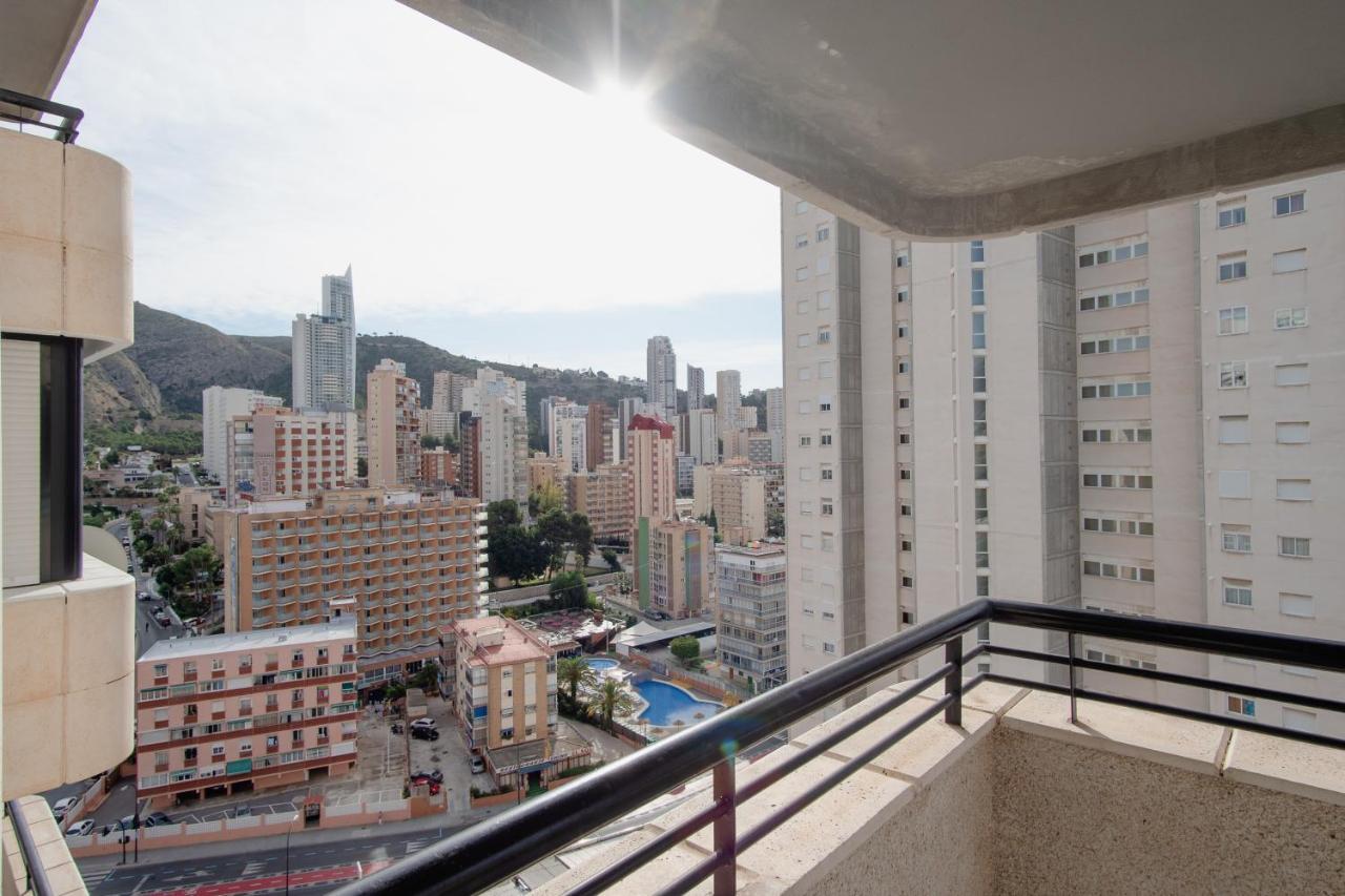 Luxmar Apartaments Бенидорм Екстериор снимка